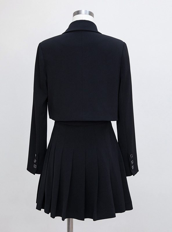 Black short T-back pleated business suit a set for women