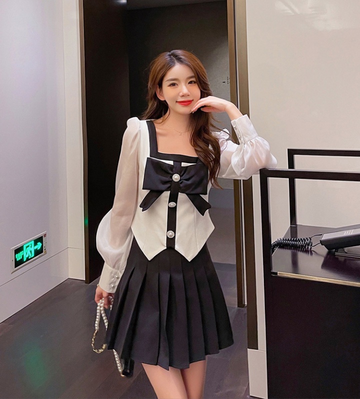 Pleated short skirt long sleeve tops 2pcs set