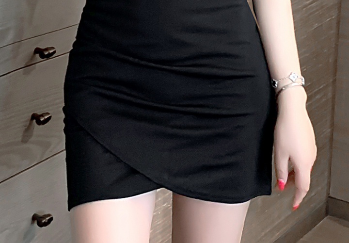 Sexy low-cut temperament package hip dress