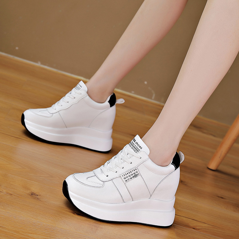 Fashion heighten within increased Casual shoes for women