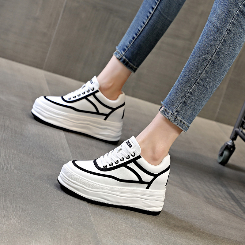 Spring flat within increased Casual sports shoes for women