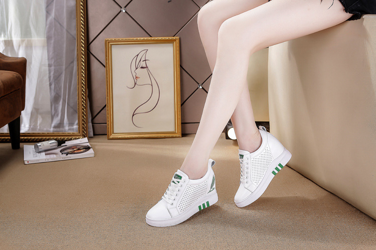 Summer breathable Casual Sports shoes for women