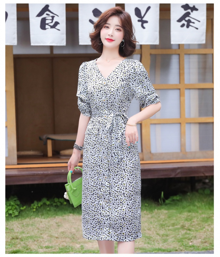 Slim satin V-neck summer printing chiffon daisy dress