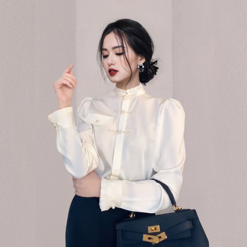 White spring satin tops wood ear bubble shirt