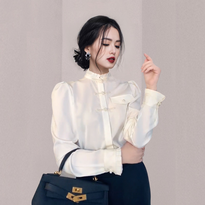 White spring satin tops wood ear bubble shirt