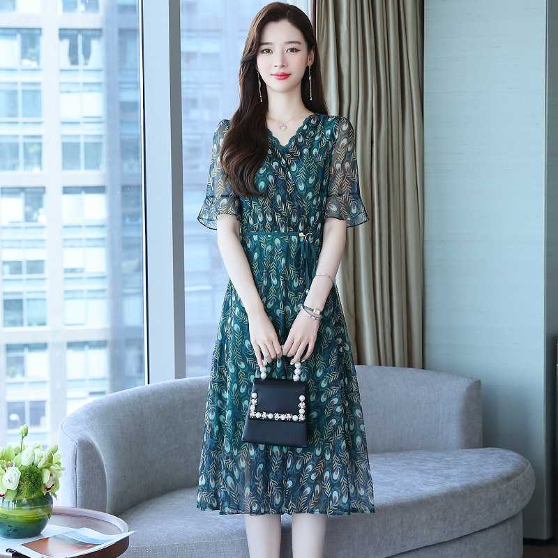 Summer middle-aged Western style chiffon dress for women