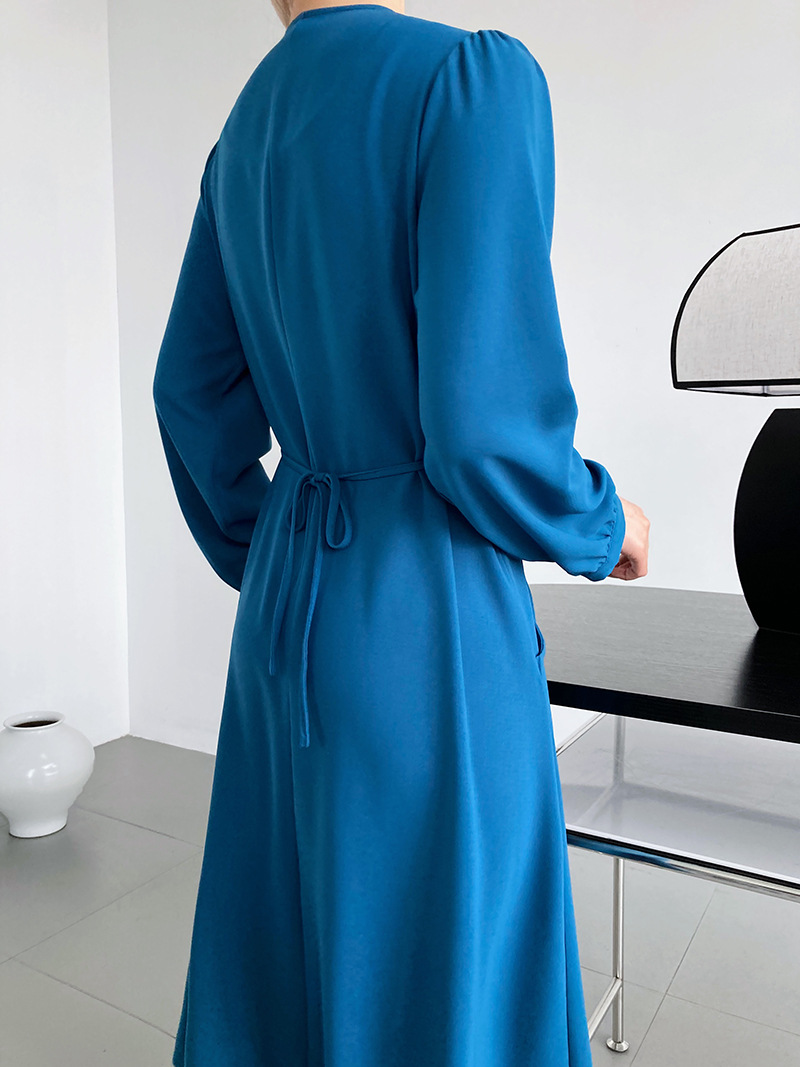 Tender crimp V-neck pinched waist long sleeve fold dress