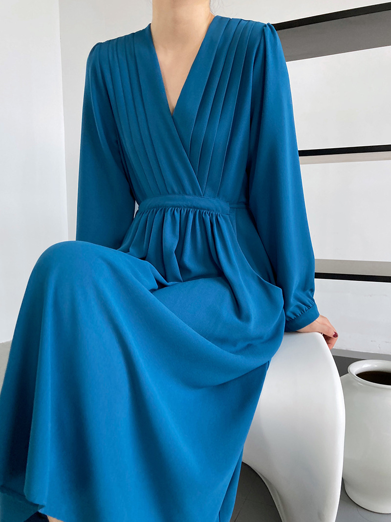 Tender crimp V-neck pinched waist long sleeve fold dress