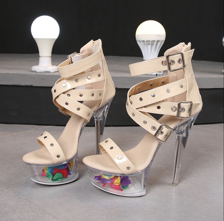 High-heeled rome sandals rivet platform