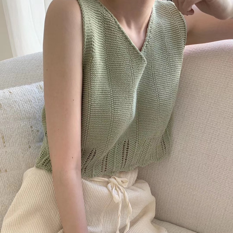 Knitted Korean style thin tops V-neck short vest