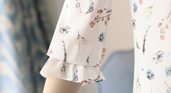 Western style floral tops trumpet sleeves small shirt