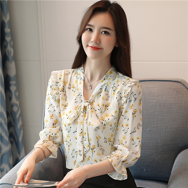 Western style floral tops trumpet sleeves small shirt