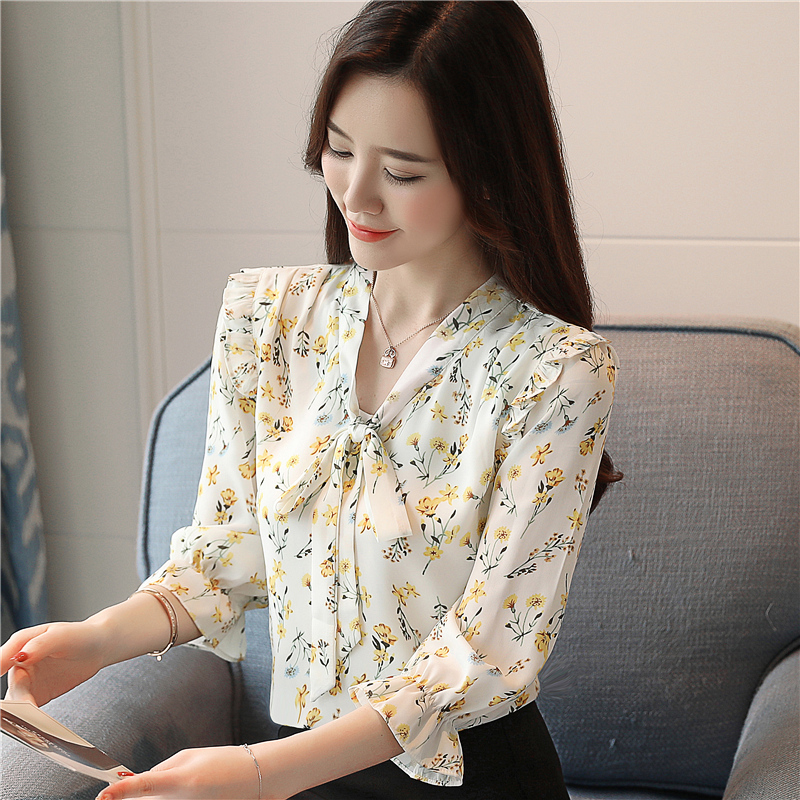 Western style floral tops trumpet sleeves small shirt