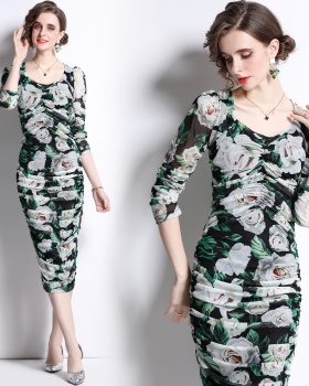 Pinched waist long printing catwalk package hip dress