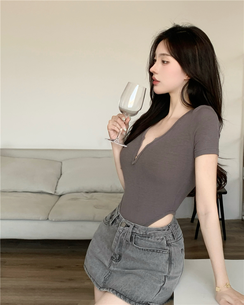 Short sleeve V-neck tops summer slim sweater for women