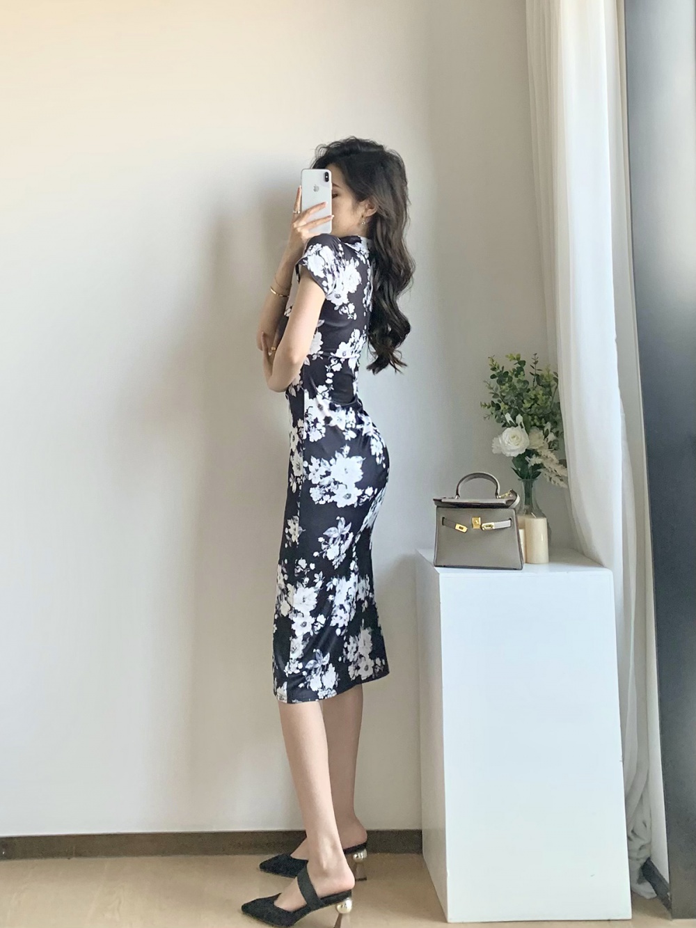 Summer light black-white dress split long tight cheongsam