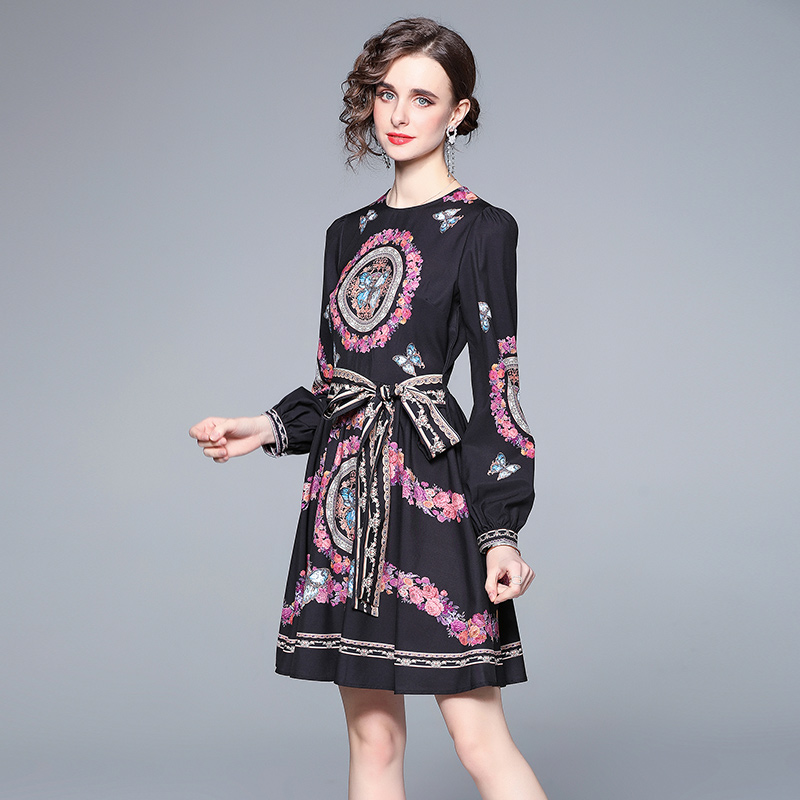 Round neck pullover butterfly commuting spring dress