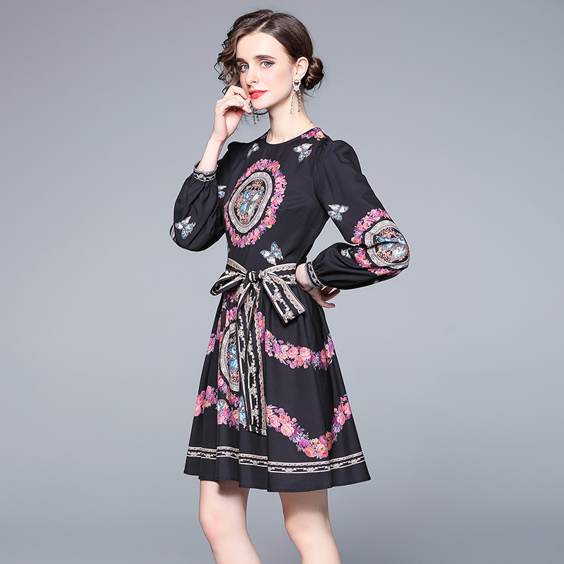 Round neck pullover butterfly commuting spring dress