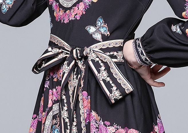 Round neck pullover butterfly commuting spring dress