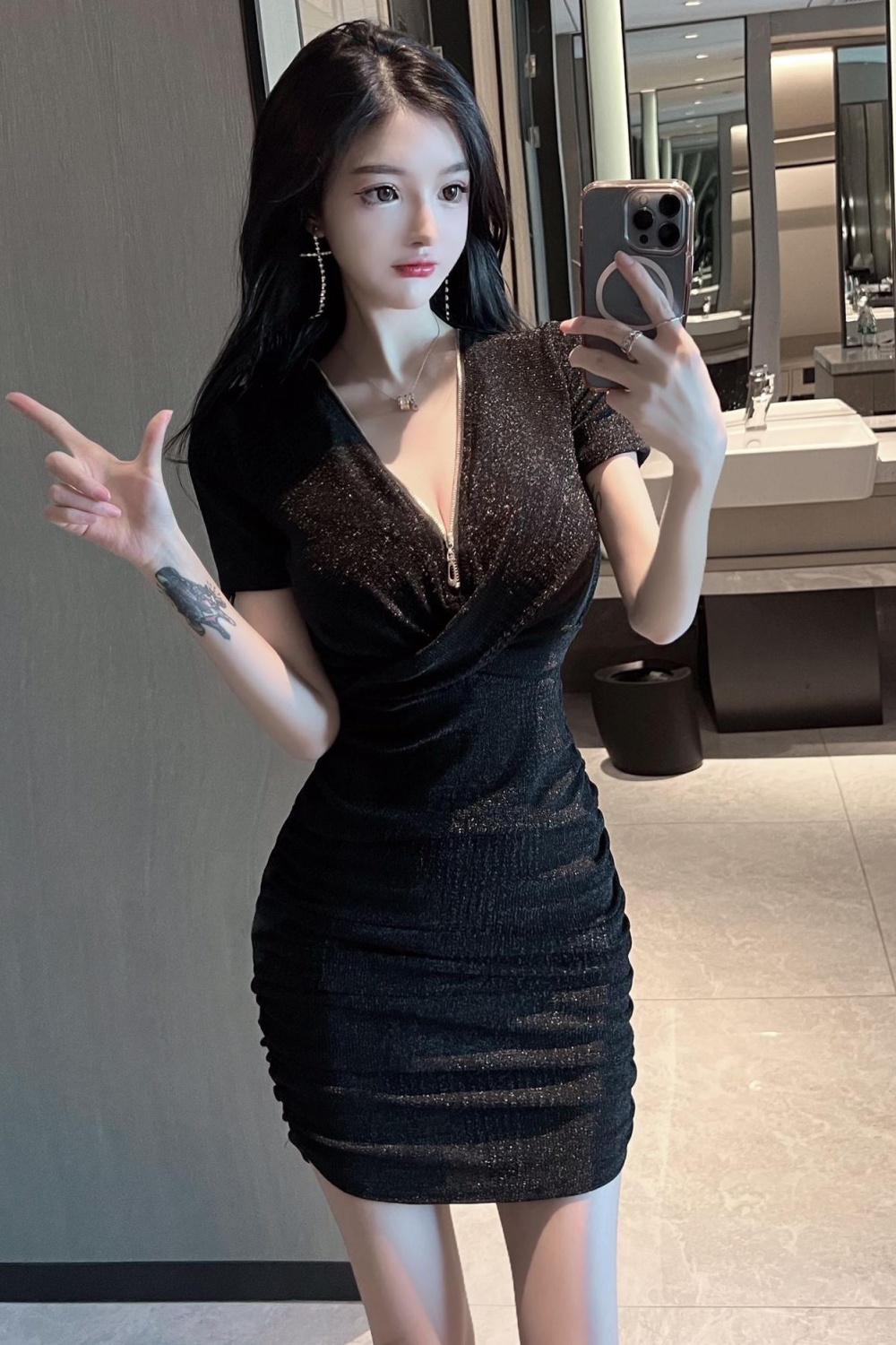 Sexy temperament fold V-neck high waist fashion dress