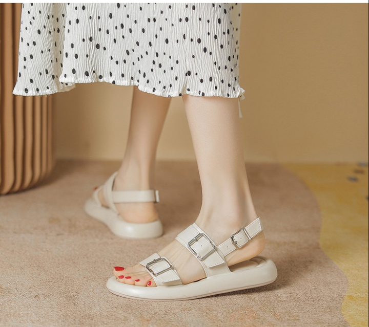 Thick crust flat summer wears outside sandals for women
