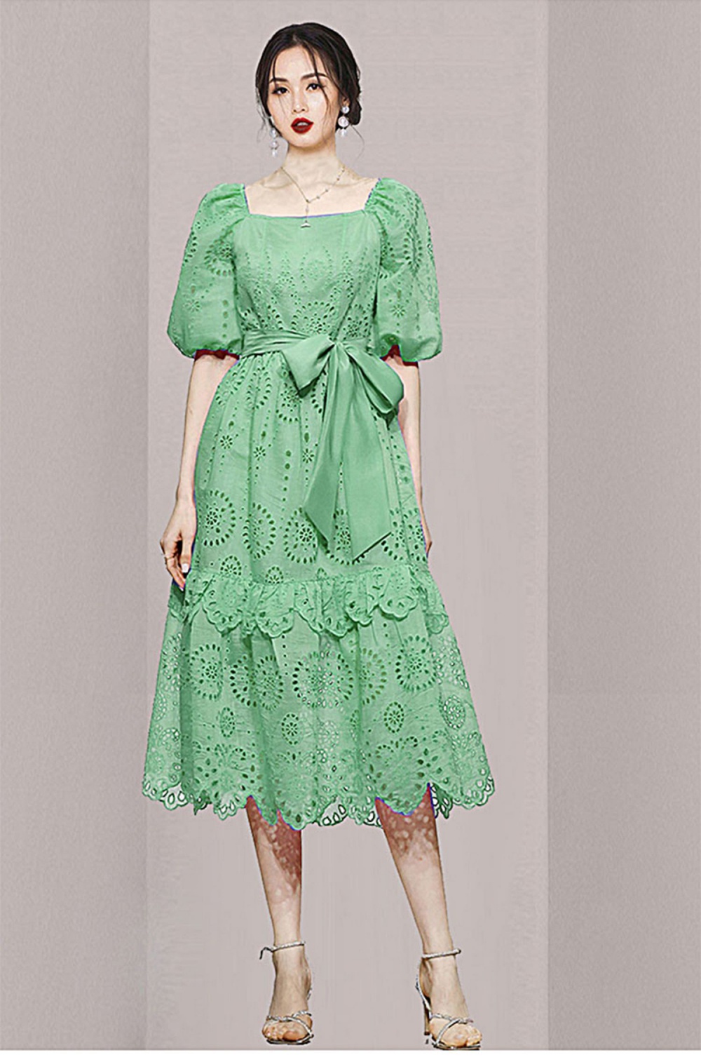 Embroidered big skirt court style retro dress