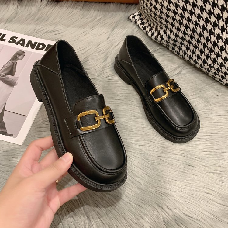 British style flattie black leather shoes for women