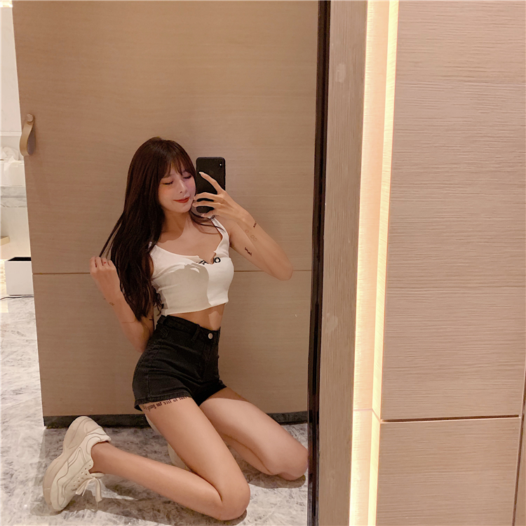 Little sexy high waist short jeans slim shorts