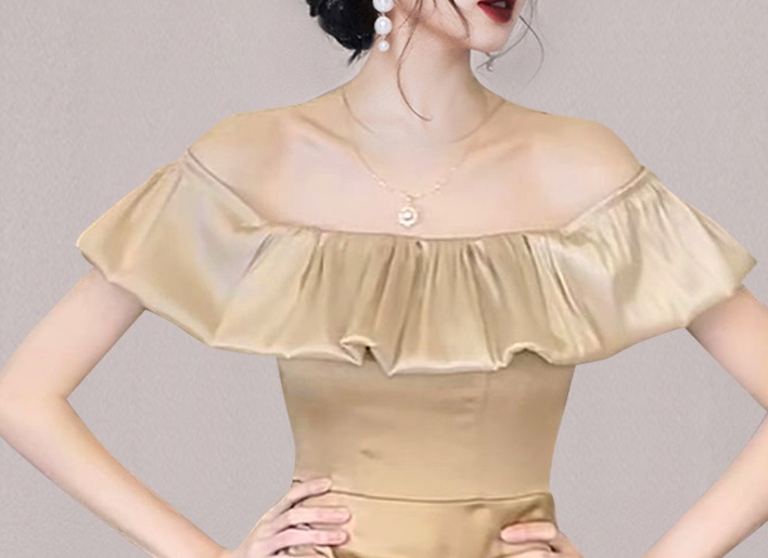 Folds horizontal collar package hip pinched waist dress