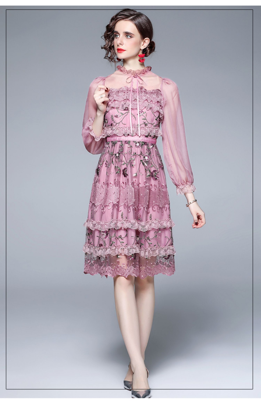 Pinched waist embroidery temperament cake lace dress