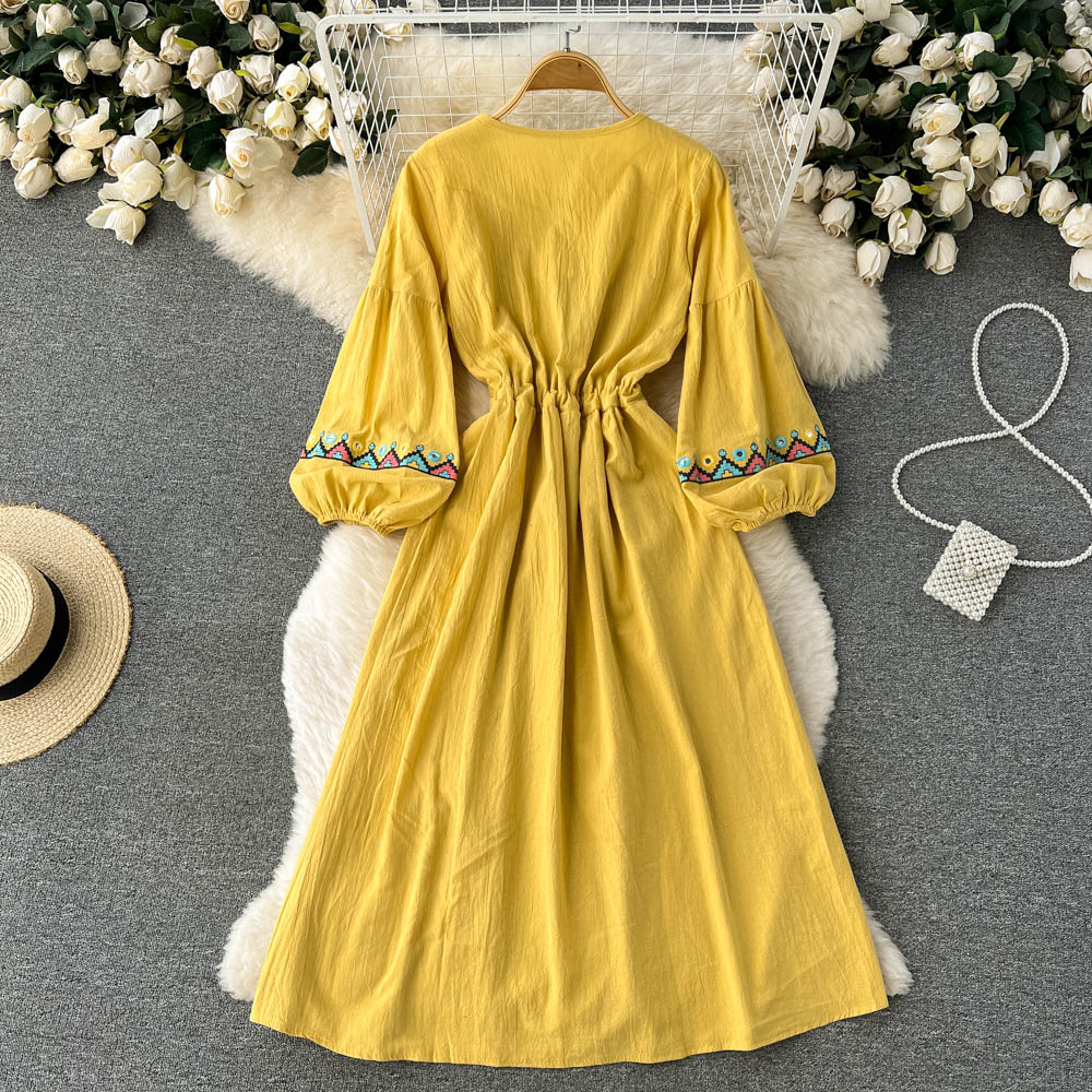 V-neck long pinched waist embroidery frenum dress for women