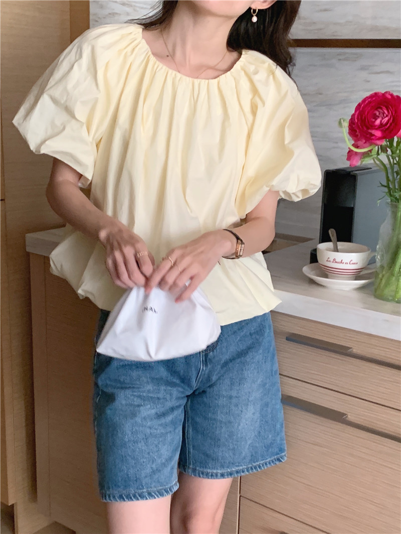 Round neck lantern sleeve lovely short sleeve sweet shirt