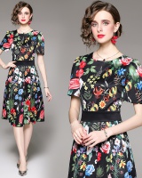 Lined fashion European style printing dress