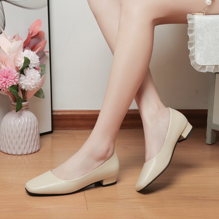 Low fashion shoes Korean style square head footware for women