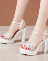 White large yard thick crust fashion sandals for women
