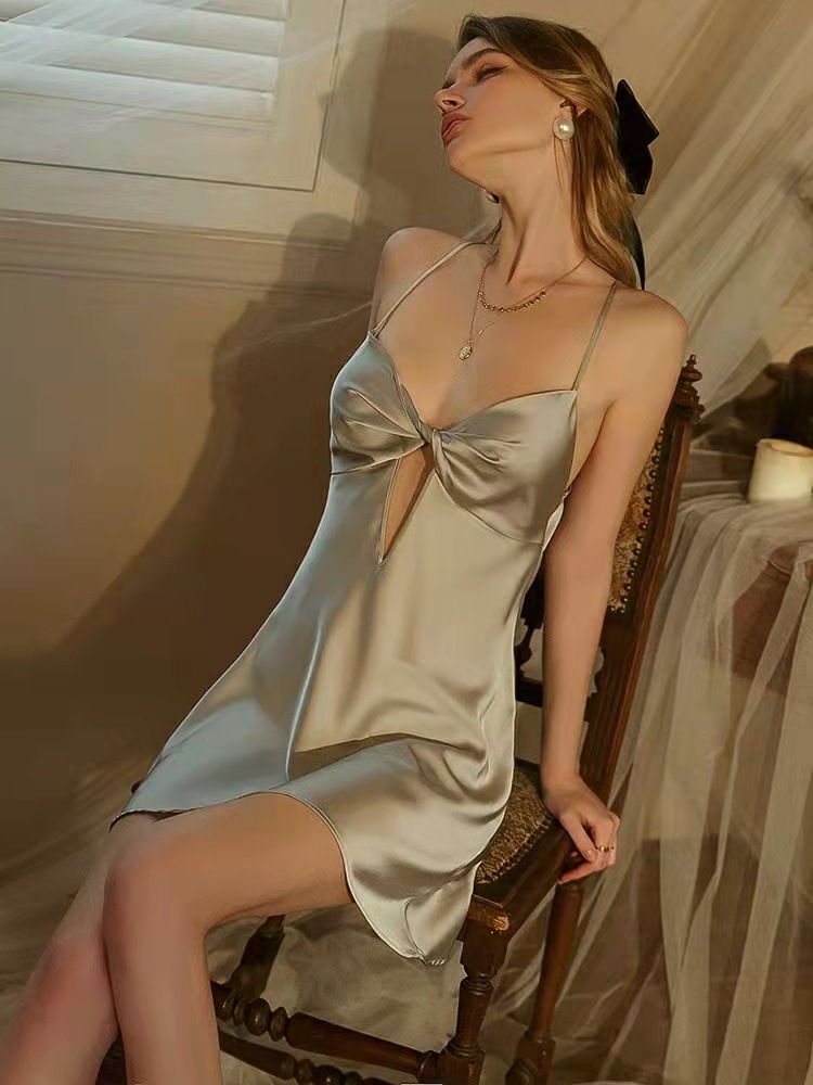 Ice silk sexy pajamas enticement night dress for women
