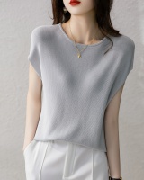 Round neck pullover cotton sweater