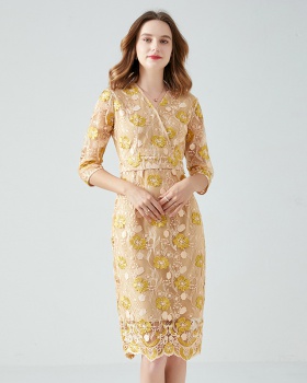 Large yard embroidered lace V-neck dress for women