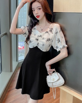 Pseudo-two pinched waist splice floral temperament dress