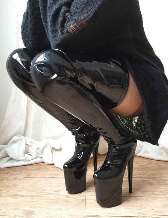Nightclub large yard boots exceed knee thigh boots