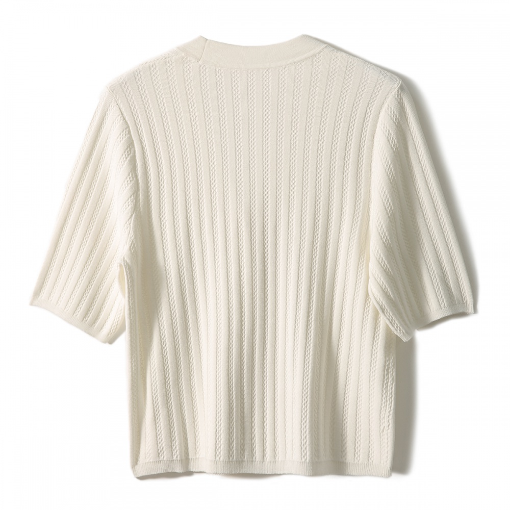 V-neck short France style tender sweater
