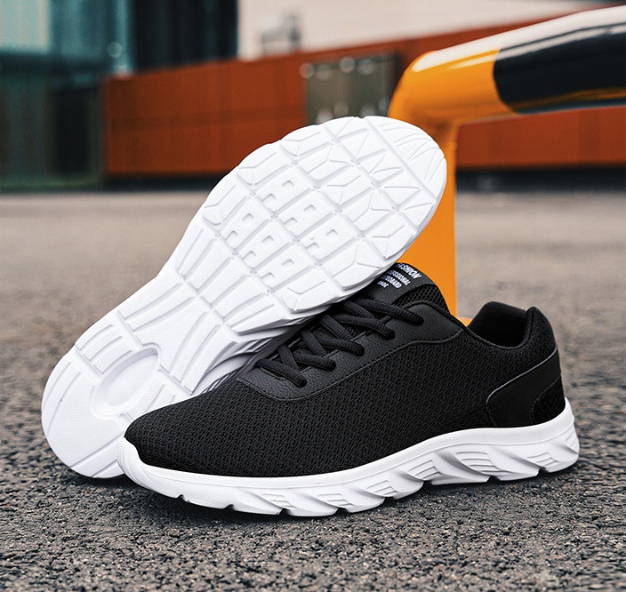 Breathable running shoes Sports shoes for men