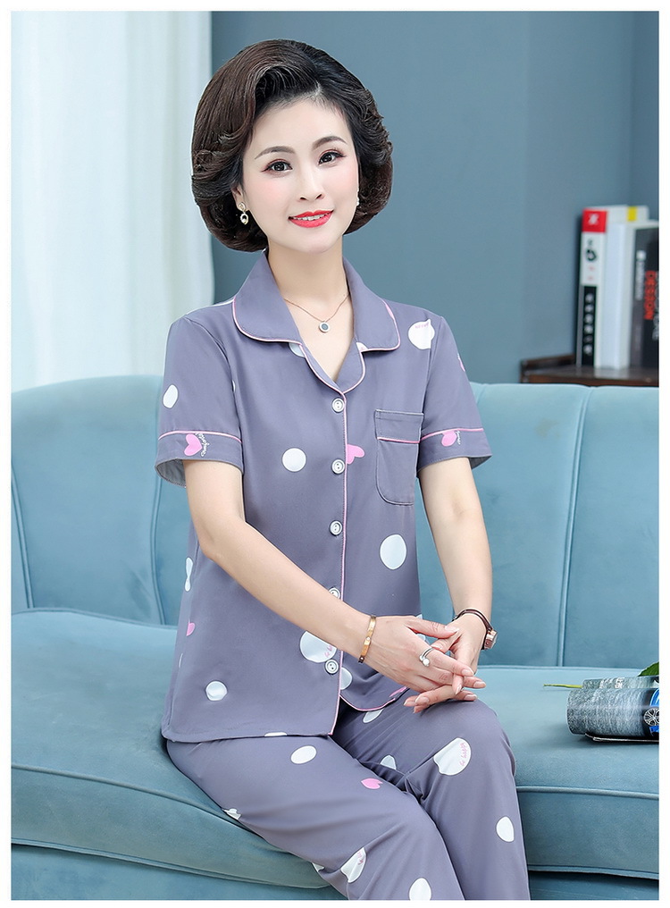 Middle-aged long pants pajamas a set for women