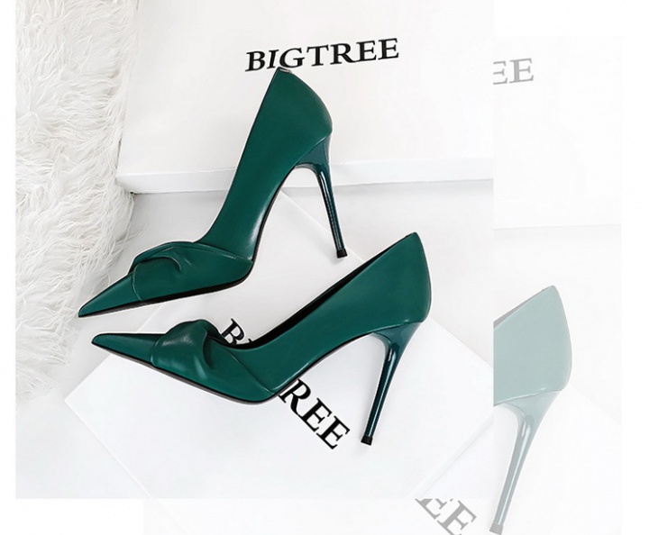 Elegant pointed shoes slim high-heeled shoes for women