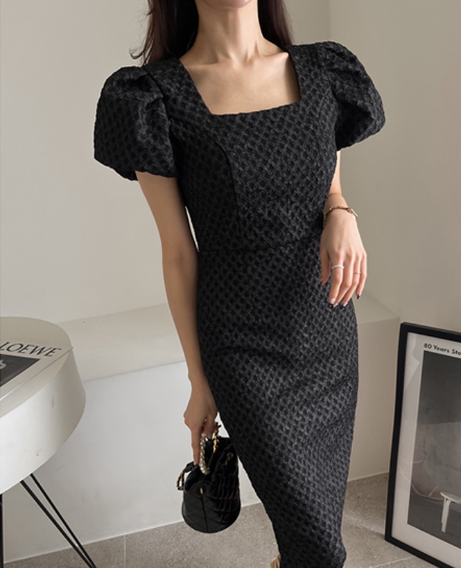 Package hip square collar black dress for women