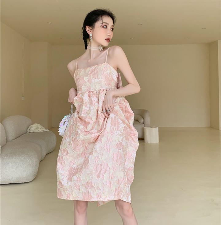 Stereoscopic bow relief sling pink dress