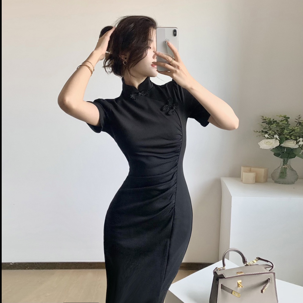 Long slim Chinese style dress fold retro elegant cheongsam