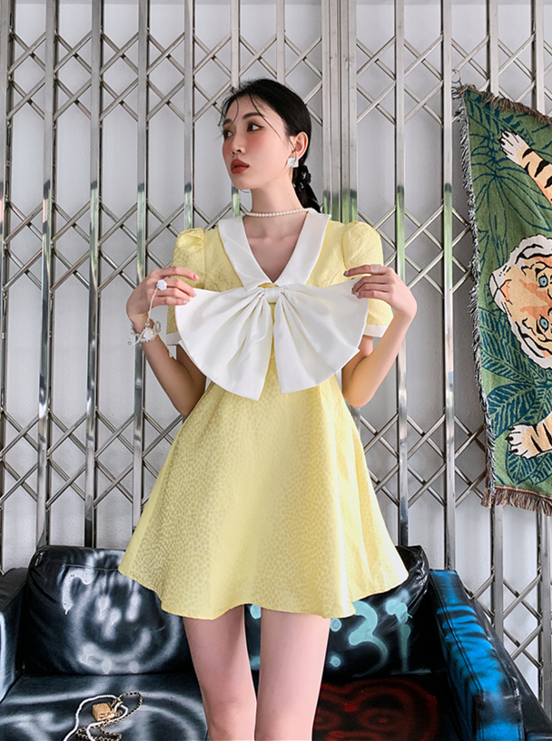 Yellow summer T-back puff sleeve France style dress for women