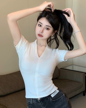 V-neck sexy T-shirt tight bottoming shirt for women