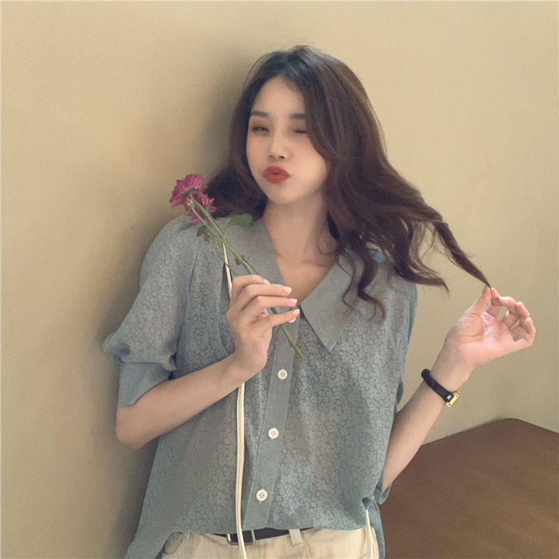 Flowers obscure Korean style shirt